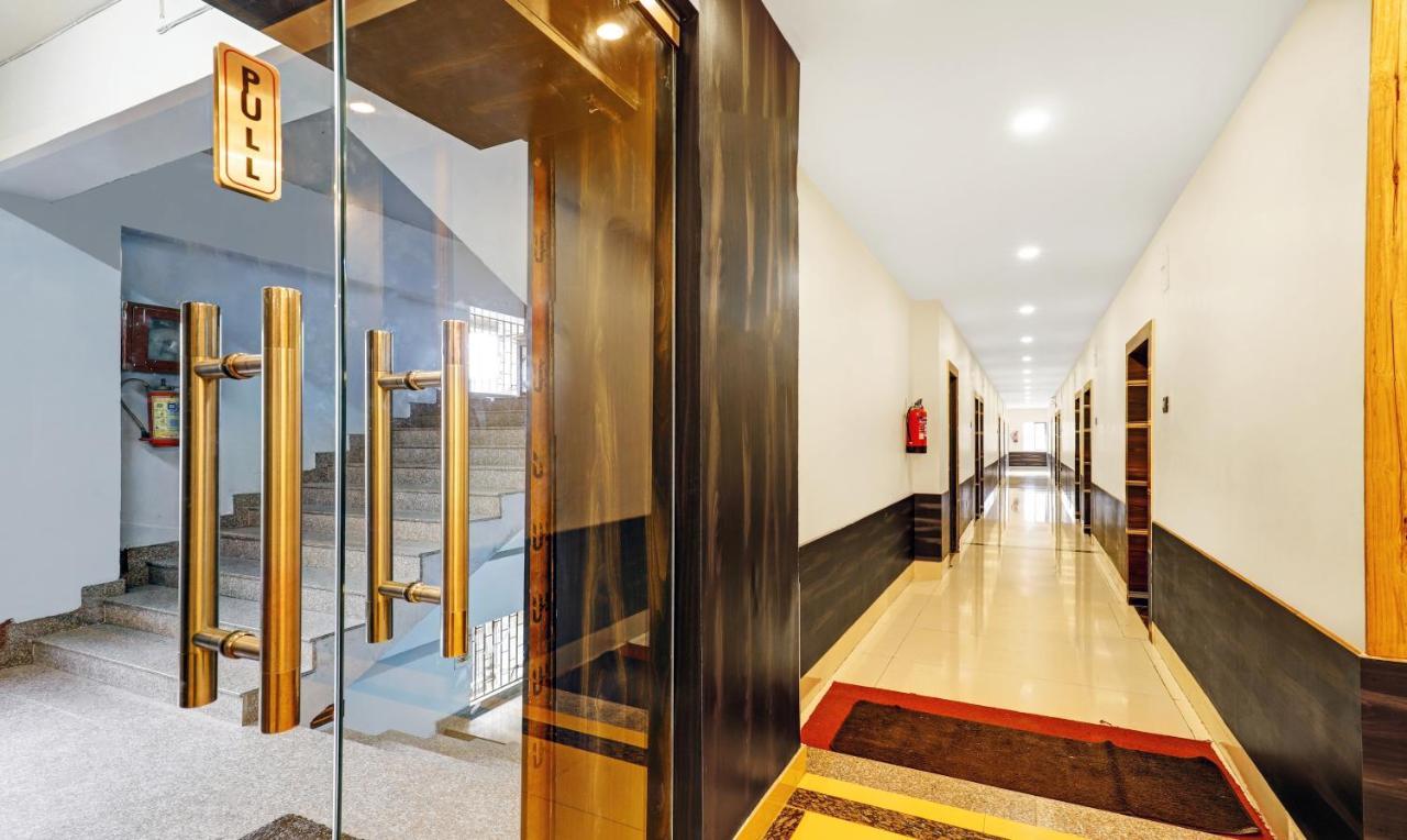 Treebo Spring Brook Hotel Гувахати Екстериор снимка